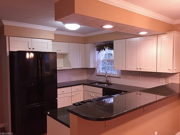 3rd image of 5081 W 228th St