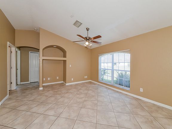 3rd image of 4643 Mermell Cir