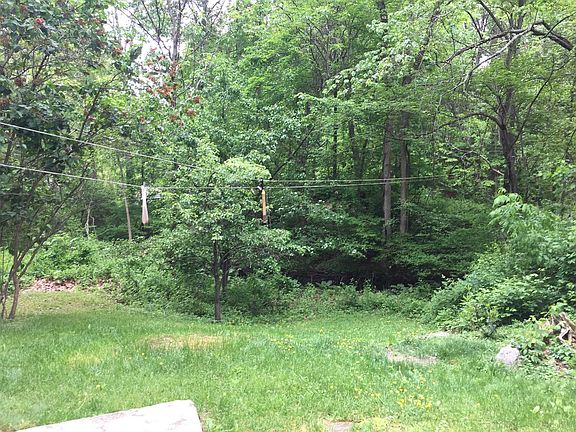 4th image of 116 Horns Park N