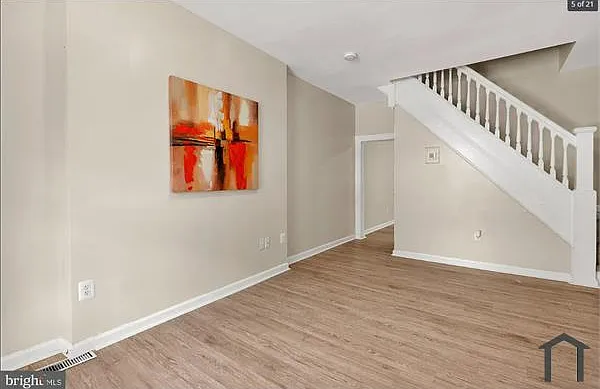 3 bed, $1,800 — Photo 4