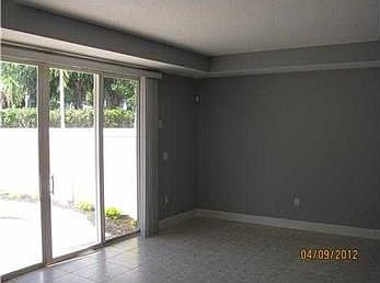 5th image of 2652 NE 30th Pl #2652