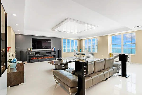 Sold by Ilite Realty Inc | media 6