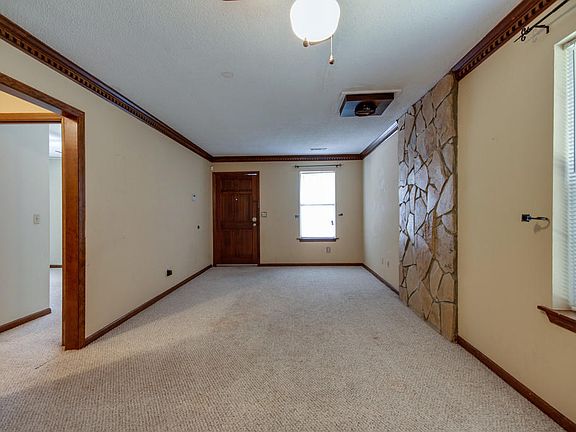 5th image of 2133 Spoleto Ln