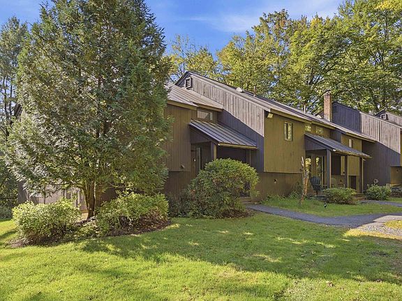 3rd image of 1299 Quechee Main Street