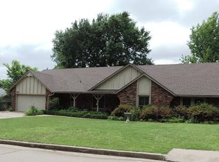 1509 Maplewood Dr, Claremore, OK 74017