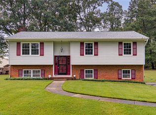 4410 Winnabow Rd, Winston Salem, NC 27105