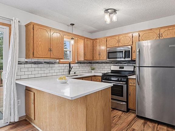 2nd image of 1288 129th Ln NE
