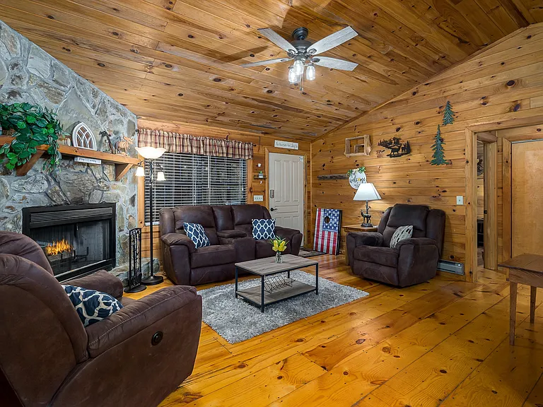 159 Pack Creek Rd — Photo 3