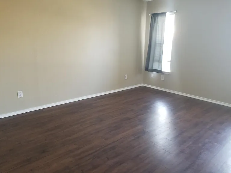 903 Ironton Dr — Photo 6