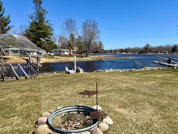 4th image of 2926 W River Dr