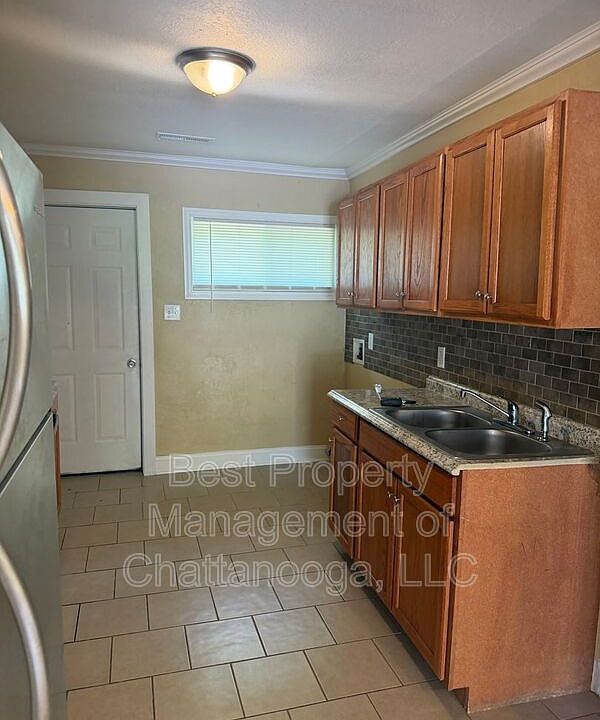 1st image of 5293 Usher Dr