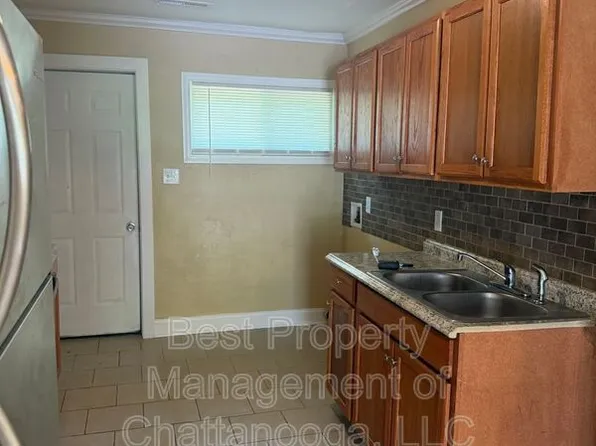 5293 Usher Dr, Chattanooga, TN 37410