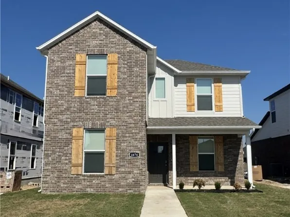 4676 W Aurora St, Fayetteville, AR 72704
