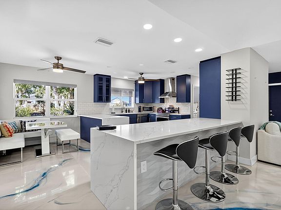 5th image of 7598 W Country Club Boulevard