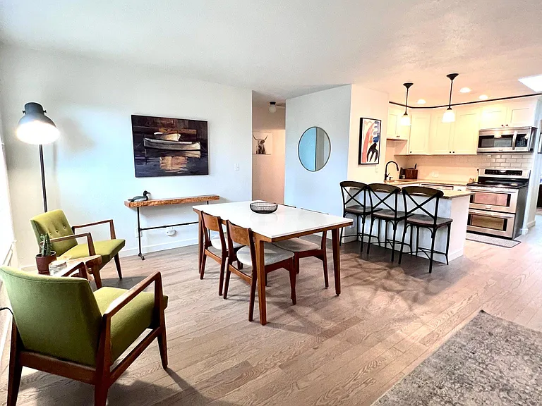 2443 Sunset Ave — Photo 4