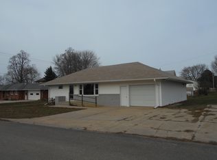 106 Jay St, Bloomfield, NE 68718