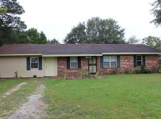 2594 S Tallassee Dr, Tallassee, AL 36078