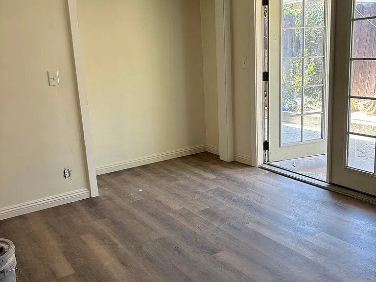 3847 Sycamore Ave — Photo 6