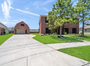 2320 Bullhead Dr, League City, TX 77573