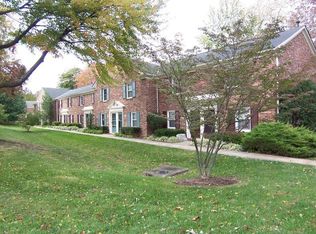 8402 Penshurst Dr #584, Springfield, VA 22152