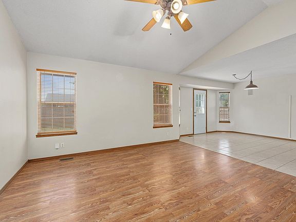 5th image of 10905 W Ryan St