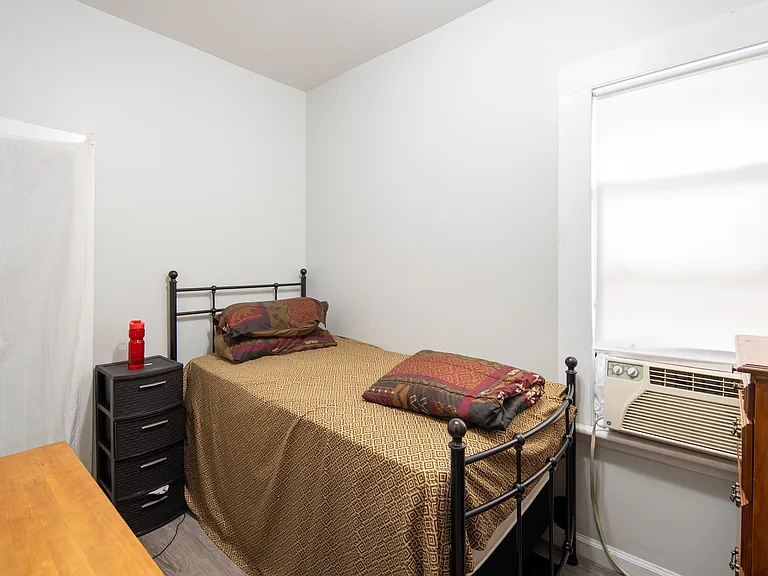 159 Hoosick St #1R — Photo 29