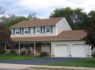 31 Sharon Dr, Ocean, NJ 07712