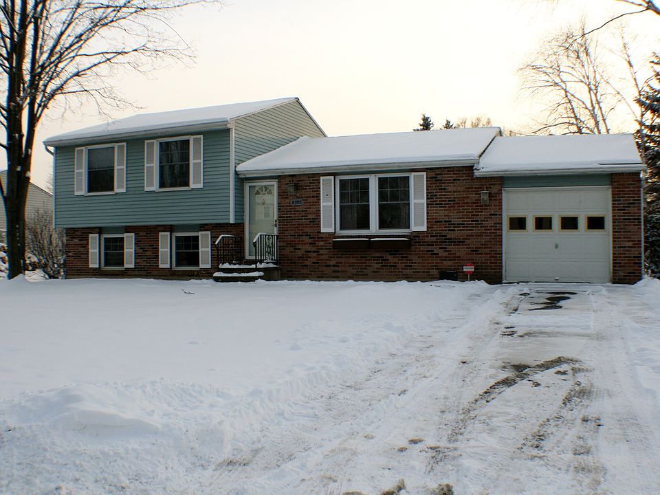 1st image of 8393 Warbler Way