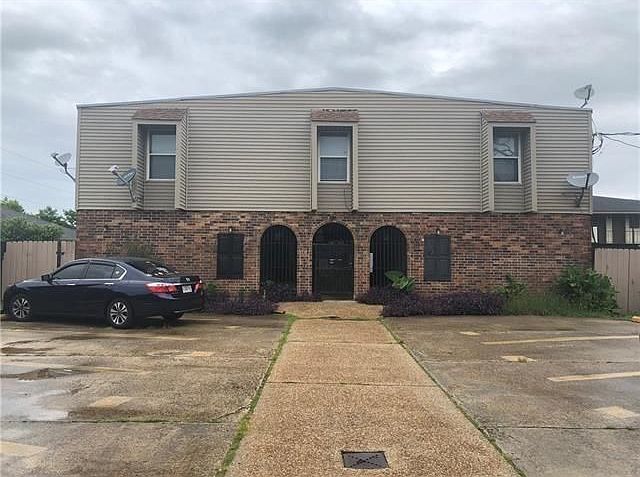 1st image of 213 Rosebud St APT J