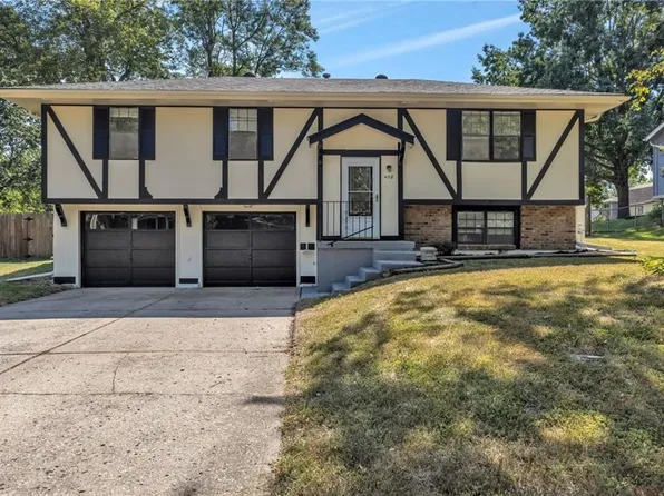 408 SW Shamrock Pl, Blue Springs, MO 64014