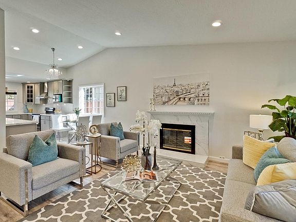 3rd image of 5828 Cadiz Dr