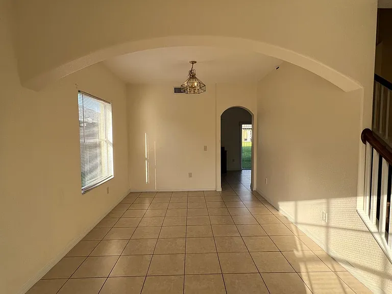 3986 Rollingsford Cir — Photo 5