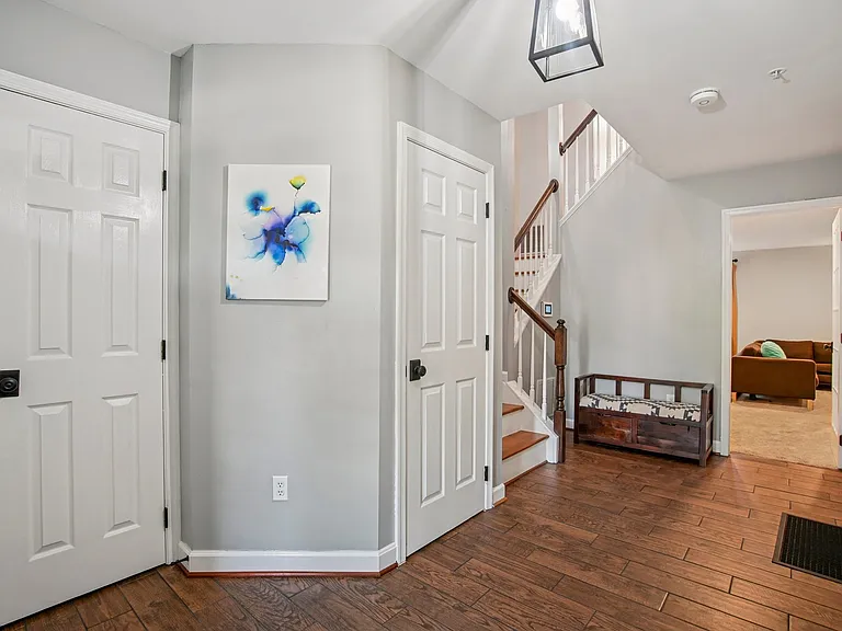 3210 Escapade Cir — Photo 2
