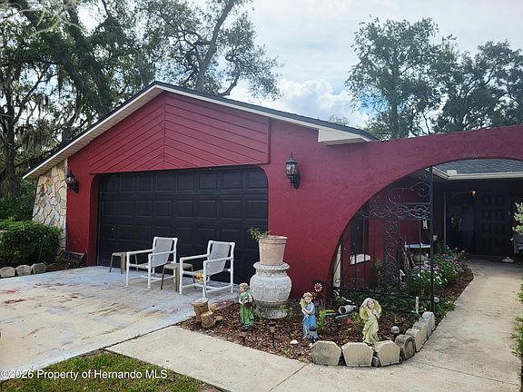 4th image of 8962 Jena Rd