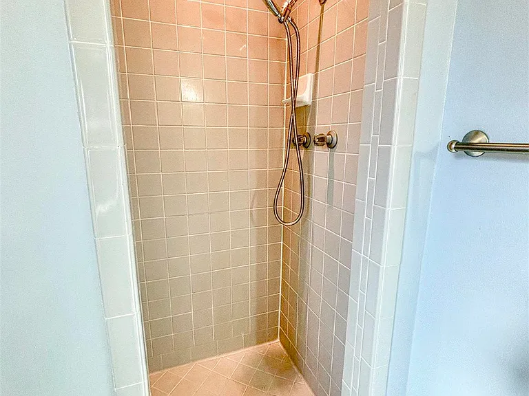 7028 Nathan Rd — Photo 81