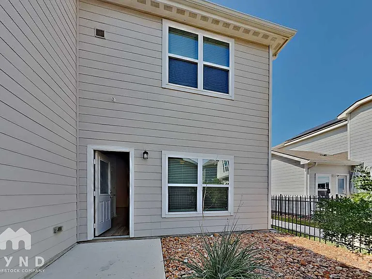 10826 Quinn Ct — Photo 17
