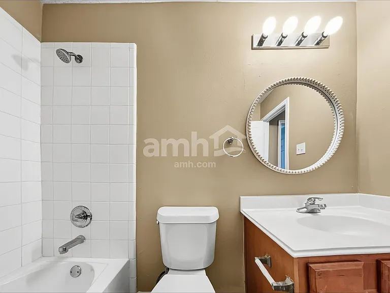 4934 Trailing Clover Ct — Photo 16