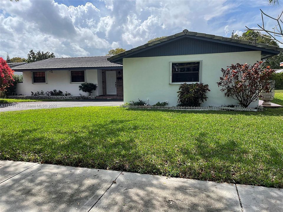 14008 Lake Ct, Miami Lakes, FL 33014 Zillow