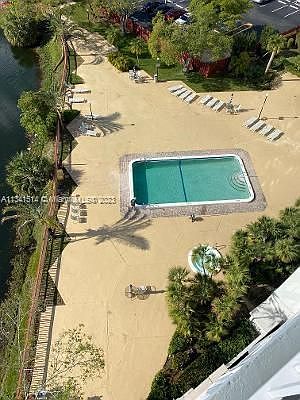 3rd image of 1300 NE Miami Gardens Dr APT 1021E