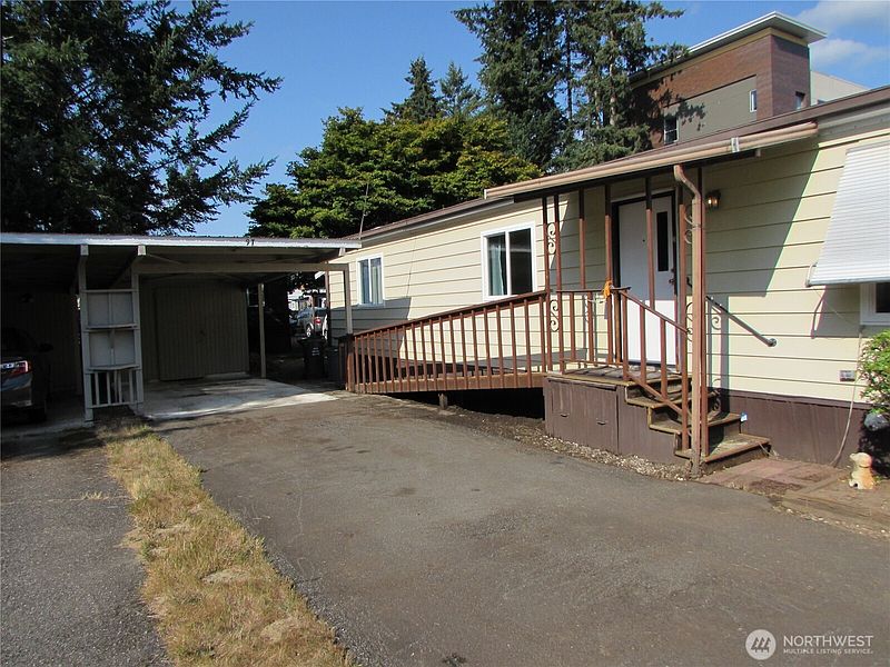 3rd image of 11424 36th Drive NE #97