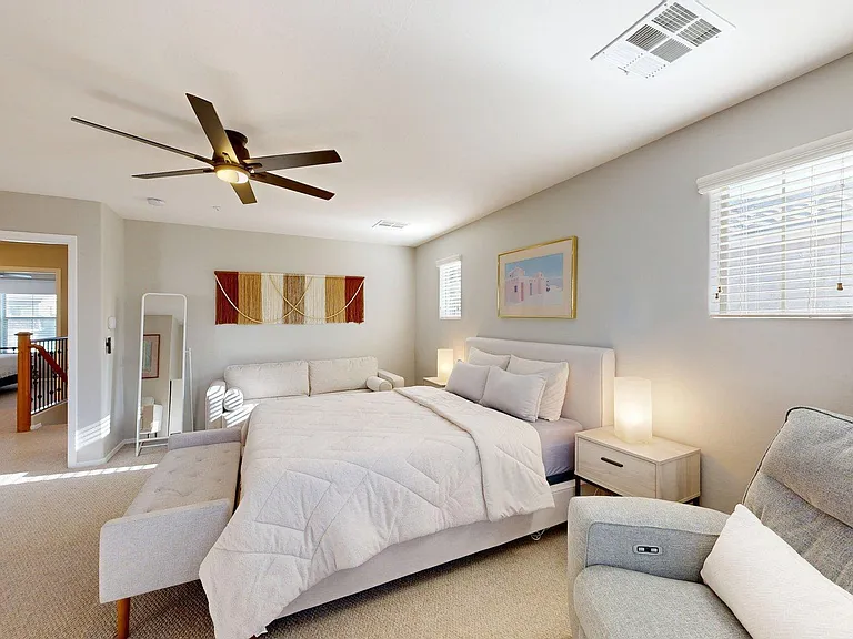 3272 E Meadowview Dr — Photo 20