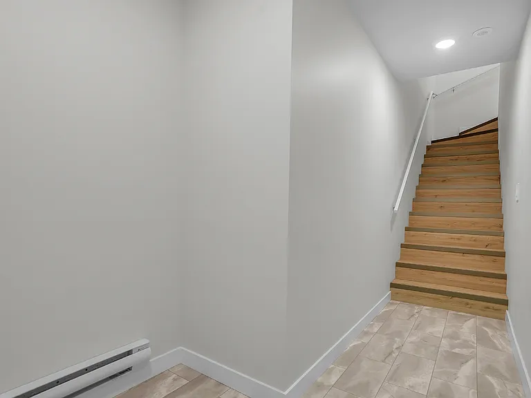 2670 Rosewood Dr — Photo 11