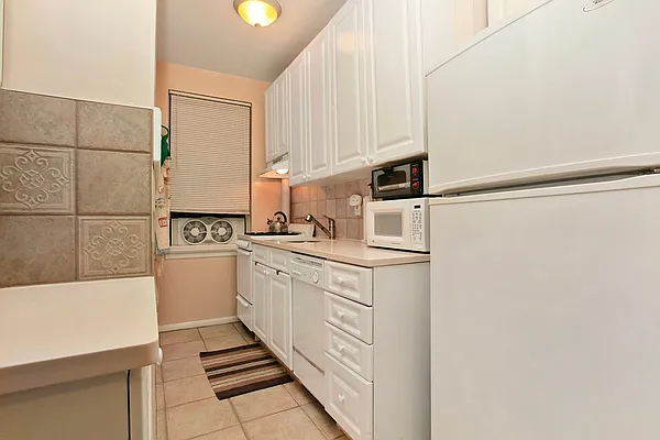 Sold by Corcoran | media 4