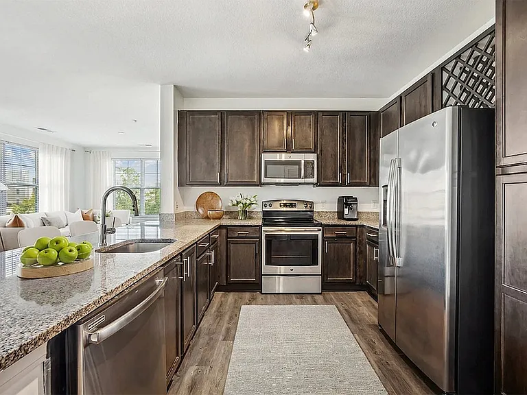 4451 Telfair Blvd — Photo 1