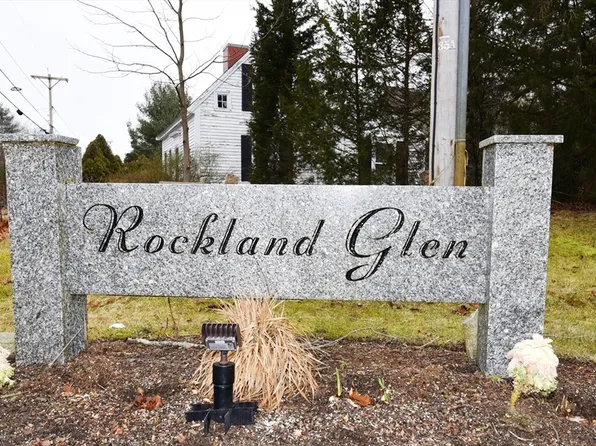 20 Midfield Dr #20, Rockland, MA 02370