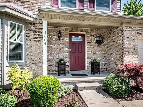 2nd image of 1604 Barrington Ct