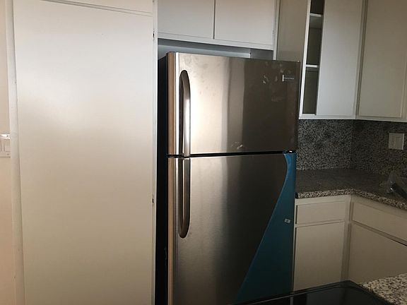 2nd image of 1476 S Shenandoah St APT 104