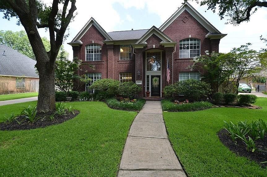 1st image of 2026 Plantation Bend Dr