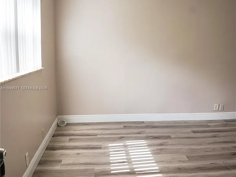 4240 Woodside Dr — Photo 11