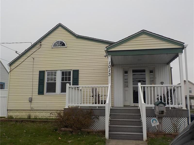 1st image of 1013 Henry St